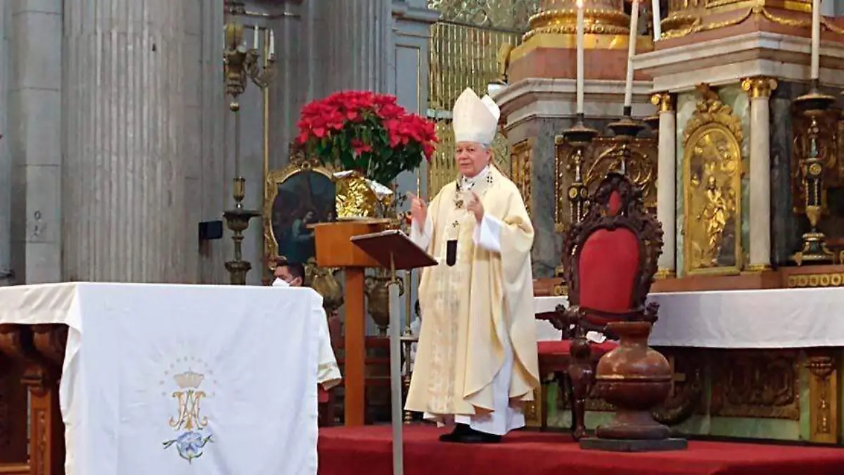 Arzobispo de Puebla en misa dominical